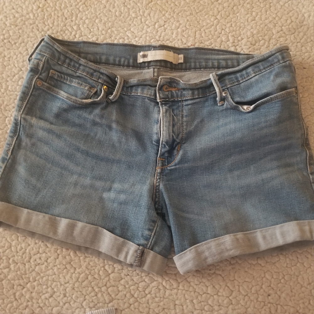 Levi shorts
